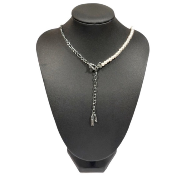 Pearl Necklace - Picture 5 of 6